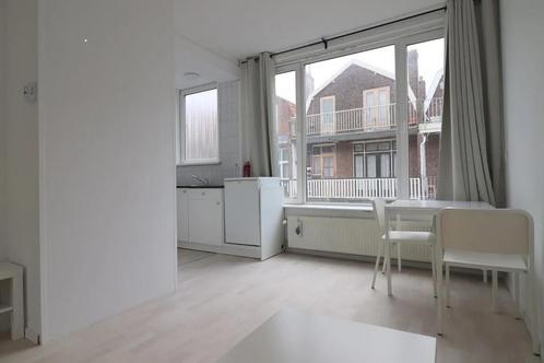 TE HUUR APPARTEMENT per 1 Juli in Rotterdam, Huizen en Kamers, Huizen te huur, Rotterdam, Appartement, Direct bij eigenaar, A