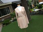 ROYAL CHICKS jurk maat M stretch als nieuw, Maat 38/40 (M), Beige, Ophalen of Verzenden, Zo goed als nieuw