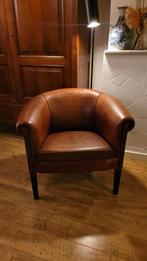 Karaktervolle vintage clubfauteuil van schapenleer., Ophalen, Gebruikt