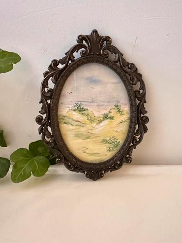 Antiek ovaal lijstje met aquarel beschikbaar voor biedingen