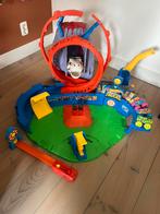 Hot Wheels Monstertruck T-Rex Vulkaan arena, Kinderen en Baby's, Speelgoed | Racebanen, Ophalen, Zo goed als nieuw, Elektrisch