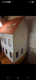 Groot poppenhuis, Ophalen of Verzenden, Gebruikt, Poppenhuis