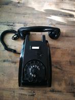 Vintage Zwarte Bakelieten Telefoon met Draaischijf, Ophalen, Gebruikt, Met draaischijf