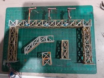 Viessmann brugseinen , seinbrug met servo's beschikbaar voor biedingen