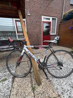 racefiets    trek, Fietsen en Brommers, Fietsen | Racefietsen, 28 inch, Gebruikt, Aluminium, 15 tot 20 versnellingen