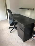 Zwart IKEA bureau met stoel - 140x65 cm, Ophalen, Gebruikt, Bureau