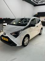 Toyota Aygo1.0X-Fun2019 Airco39.500km Zeer netjes APK09-2027, Auto's, Toyota, Voorwielaandrijving, Stof, 4 stoelen, Wit