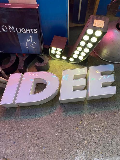 Neon doosletters, Verzamelen, Merken en Reclamevoorwerpen, Gebruikt, Lichtbak of (neon) lamp, Ophalen