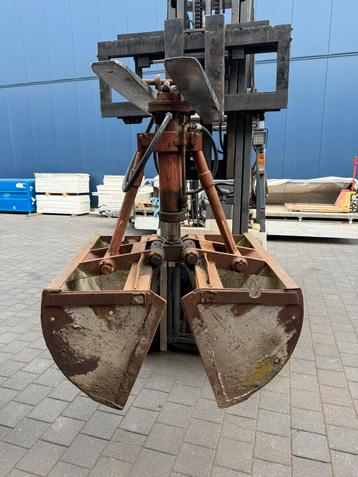 schalenknijper grondknijper knijperbak beschikbaar voor biedingen