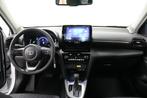 Toyota Yaris Cross 1.5 Hybrid 115 Active (bj 2025), Gebruikt, 1165 kg, Wit, 1490 cc