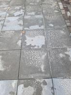 Gezocht...  betontegel 50x50, Tuin en Terras, Tegels en Klinkers, Ophalen of Verzenden, Gebruikt, Beton, Terrastegels