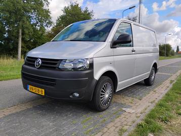 Volkswagen Transporter 2.0 benzine beschikbaar voor biedingen