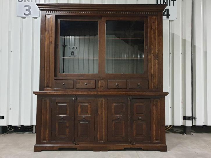 Prachtig koloniaal vitrinekast. Het kan geleverd worden., Huis en Inrichting, Kasten | Vitrinekasten, Gebruikt, 200 cm of meer