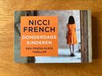 Nicci French - Donderdagskinderen dwarsligger, Nicci French, Ophalen of Verzenden, Zo goed als nieuw, Nederland