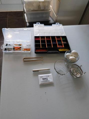 Diverse vogel broed benodigdheden beschikbaar voor biedingen