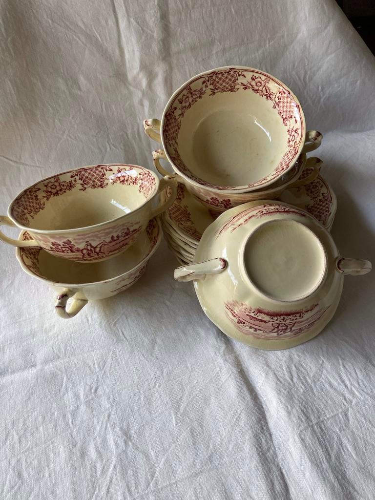 8 Royal Venton Ware Soepkoppen met Schotel, Ophalen of Verzenden