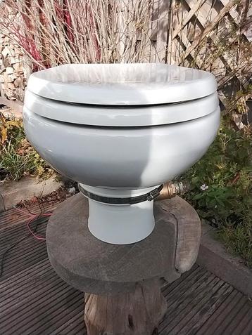 Scheepstoilet elektrisch beschikbaar voor biedingen