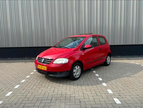 Volkswagen Fox 1.2 40KW 2005 Rood | WEINIG KM’S | OPEN DAK, Auto's, Volkswagen, Particulier, Fox, ABS, Airbags, Open dak, Radio