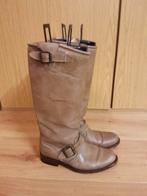 Sendra mt.37 hoge laarzen beige leer en leren zool, Beige, Ophalen of Verzenden, Zo goed als nieuw, Hoge laarzen