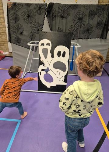 Halloweenbord te huur beschikbaar voor biedingen