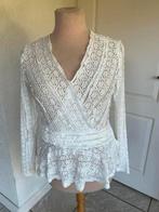 Wit kanten overslag shirt rue de femme M, Kleding | Dames, Jumpsuits, Ophalen of Verzenden, Zo goed als nieuw, Wit