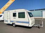 Adria Unica A 390 DS bj 2001 +voortent stalling 4p, Caravans en Kamperen, Caravans, Dwarsbed, Bedrijf, Treinzit, Adria