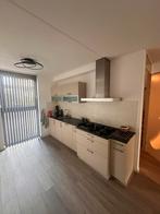 Keuken met Bosch apparatuur, Ophalen, Gebruikt, Graniet of Steen, Hoekkeuken