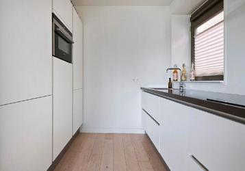 Parallelle Siematic keuken hoogglans incl.apparatuur topper beschikbaar voor biedingen