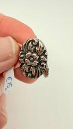 2 antiek zilveren Djokja knopen., Sieraden, Tassen en Uiterlijk, Antieke sieraden, Verzenden, Zilver, Overige typen