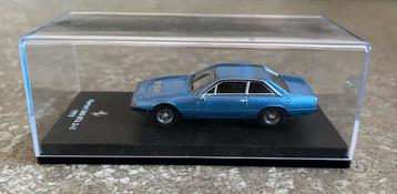 Ferrari 365 GT4 2+2 schaalmodel 1:64 / nieuw beschikbaar voor biedingen