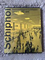 Boek Schiphol - grensverleggend luchthavenontwerp 1967-1975, Boeken, Paul Meurs, Nieuw, Ophalen of Verzenden, Architectuur algemeen