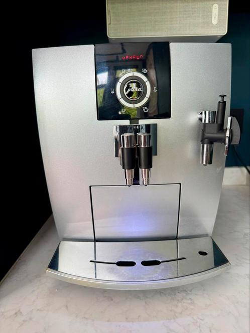 Jura impressa j5 platin/black, Witgoed en Apparatuur, Koffiezetapparaten, Gebruikt, Koffiebonen, Espresso apparaat, 2 tot 4 kopjes