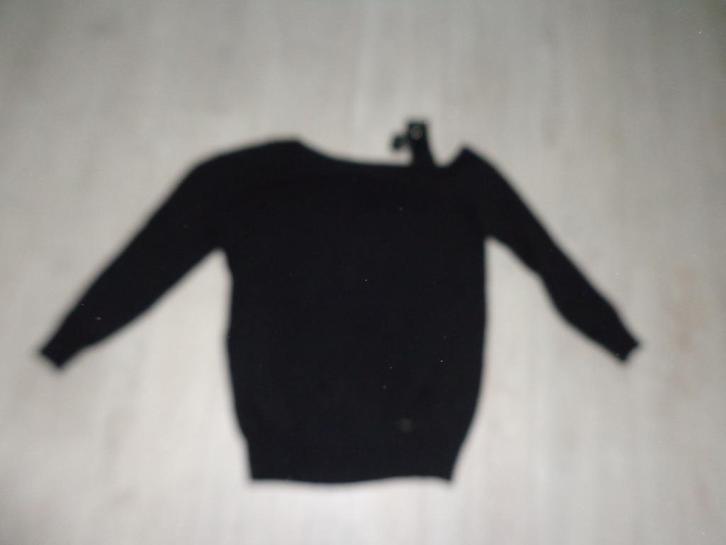 aparte zwarte damestrui van Guess, maat L, Kleding | Dames, Truien en Vesten, Gedragen, Maat 42/44 (L), Zwart, Ophalen of Verzenden