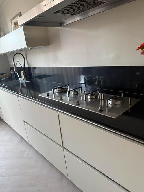 Smeg gasfornuis, oven en combi-magnetron. Goede  staat, Witgoed en Apparatuur, Kookplaten, Zo goed als nieuw, Inbouw, Gas, 4 kookzones