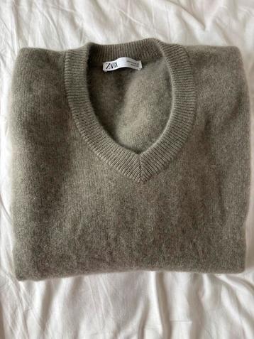 Zara Cashmere Trui beschikbaar voor biedingen