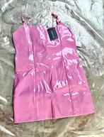 Nieuw lakjurkje roze met label sexy dress mt M, Maat 38/40 (M), Pretty little thing, Verzenden, Nieuw