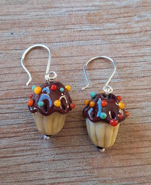 oorbellen met handgemaakte glazen cupcakes, Sieraden, Tassen en Uiterlijk, Oorbellen, Nieuw, Hangers, Zilver, Overige kleuren