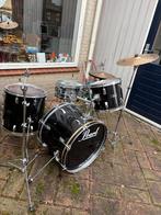 Pearl drumstel zwart voor beginners, Muziek en Instrumenten, Drumstellen en Slagwerk, Ophalen, Gebruikt, Pearl