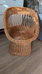 Rotan stoel klein formaat, Ophalen, Gebruikt
