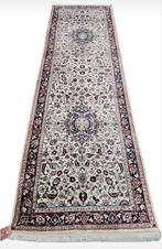 Handmade tapijt loper Kashmir floral medall creme 75x252cm, Gebruikt, ., 200 cm of meer, .