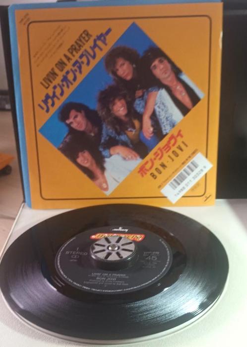 BON JOVI  livin on a prayer   japan, Cd's en Dvd's, Vinyl Singles, Zo goed als nieuw, Single, Rock en Metal, 7 inch, Ophalen of Verzenden