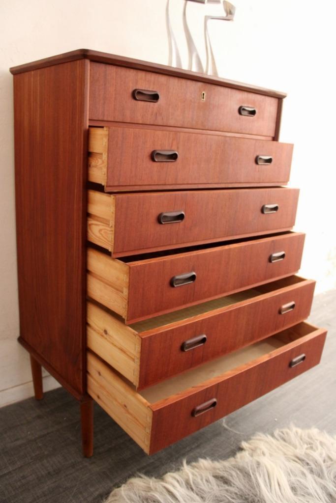 Vintage Deense ladekast jaren 60 in teak mid century design, Huis en Inrichting, Kasten | Ladekasten, Gebruikt, 100 tot 150 cm