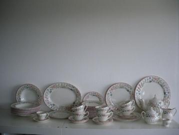  Myott Meakin Spring Fields servies beschikbaar voor biedingen