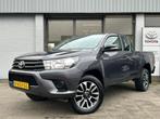 Toyota Hilux 2.4 D-4D-F Xtra Cab Cool Comfort | Cruise Contr, 12 maanden, Stof, Gebruikt, 4 cilinders