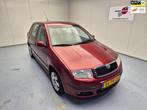 Skoda Fabia 1.4-16V Elegance Airco Cruise Control Alu Velgen, Voorwielaandrijving, Gebruikt, 4 cilinders, Startonderbreker