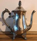 Verchroomde koffiepot theepot in Rococo stijl, Antiek en Kunst, Antiek | Goud en Zilver, Ophalen of Verzenden