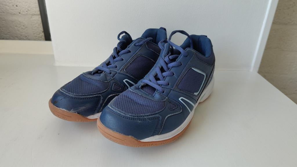 Gymschoenen maat 40, Kinderen en Baby's, Kinderkleding | Schoenen en Sokken, Osaga, Ophalen of Verzenden, Zo goed als nieuw, Jongen of Meisje