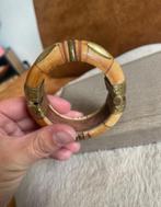 Beige Been Armband met Messing Details, Ophalen of Verzenden, Gebruikt, Beige, Overige materialen