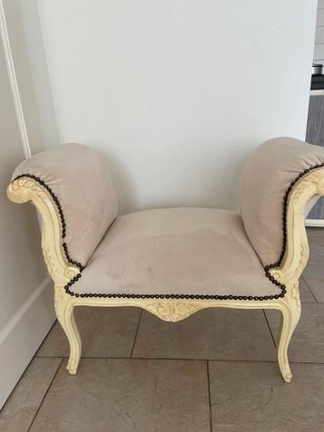 BAROK STIJL BANKJE / puntgaaf/ 75 euro beschikbaar voor biedingen
