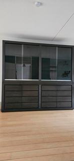 Prachtige grote bruin eiken kast van het merk Manzoni, Ophalen, Zo goed als nieuw, 25 tot 50 cm, 200 cm of meer